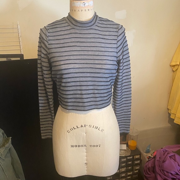 ⚡️Wild Fable cropped tinsel mock turtleneck - Picture 2 of 10